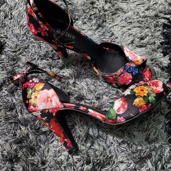 chelsea crew Shoes - Beautiful floral open toe shoes